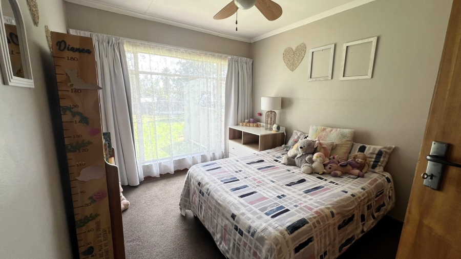 3 Bedroom Property for Sale in Langenhovenpark Free State